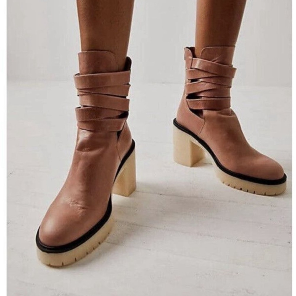 NIB Free People Jesse Cutout Boots in English Tan sz 37